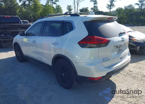 2017 Nissan Rogue Sv z USA, uszkodzony, nr VIN 5N1AT2MT2HC805905